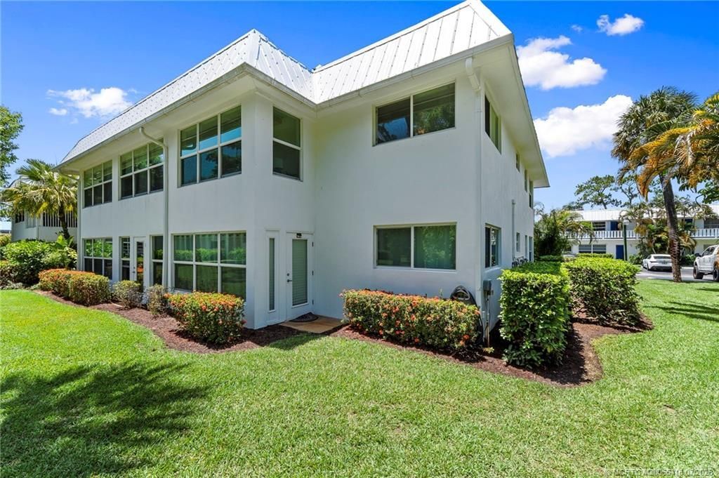 2929 SE Ocean Boulevard, Unit F10, Stuart, FL 34996 Photo