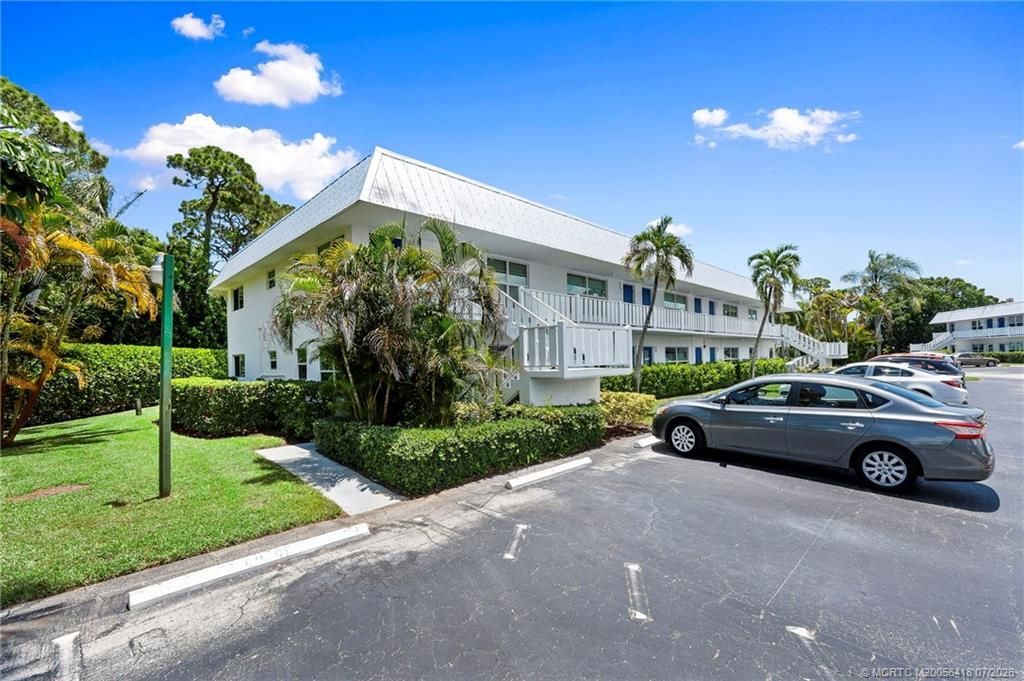 2929 SE Ocean Boulevard, Unit F10, Stuart, FL 34996 Photo