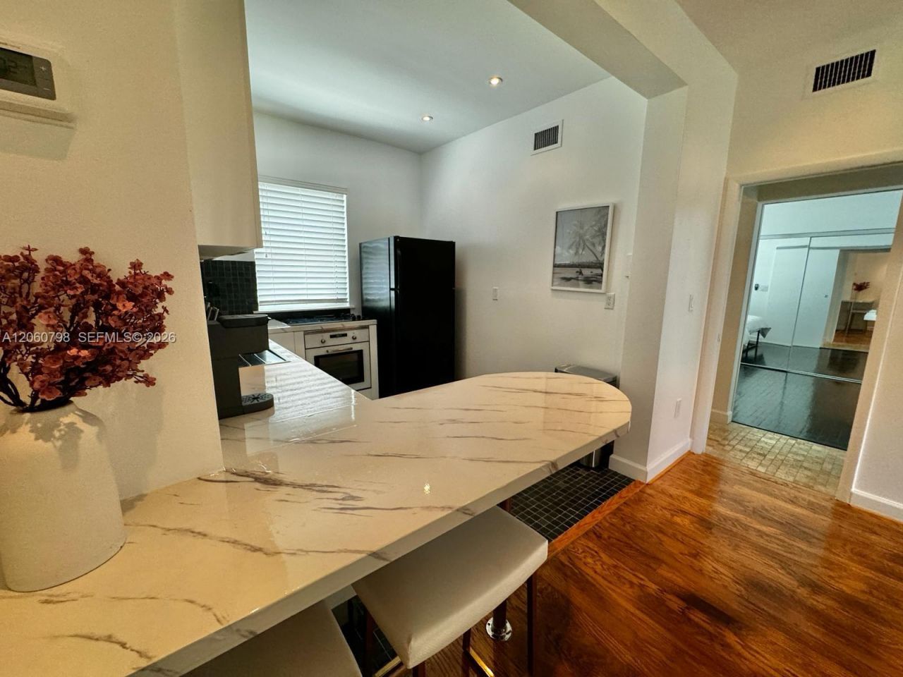 736 13th St, Unit 104, Miami Beach, FL 33139 Photo
