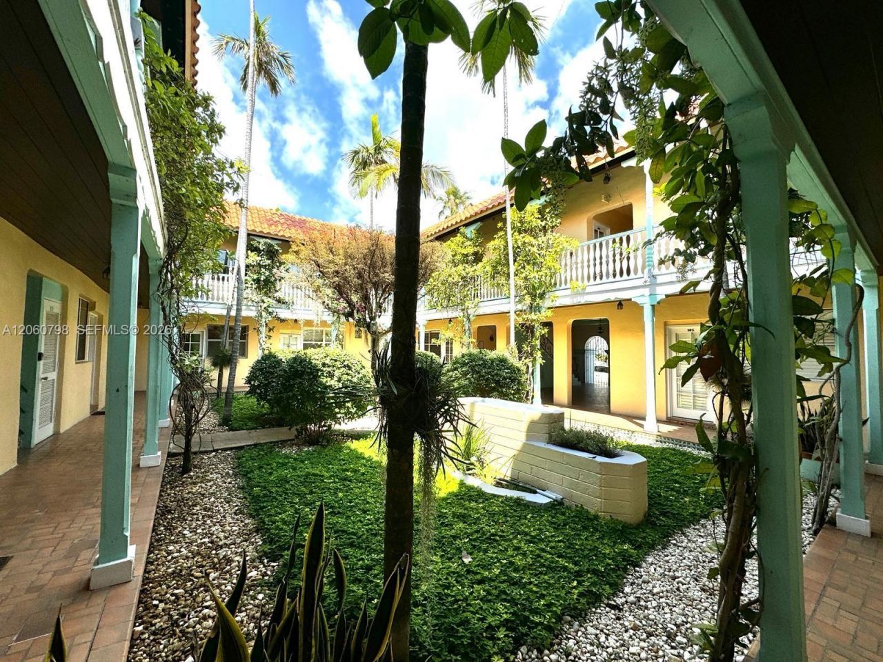 736 13th St, Unit 104, Miami Beach, FL 33139 Photo