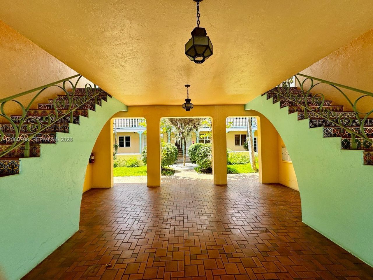 736 13th St, Unit 104, Miami Beach, FL 33139 Photo