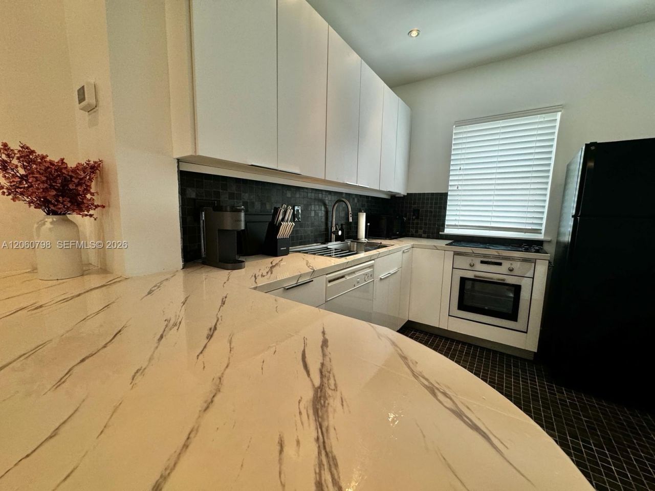 736 13th St, Unit 104, Miami Beach, FL 33139 Photo