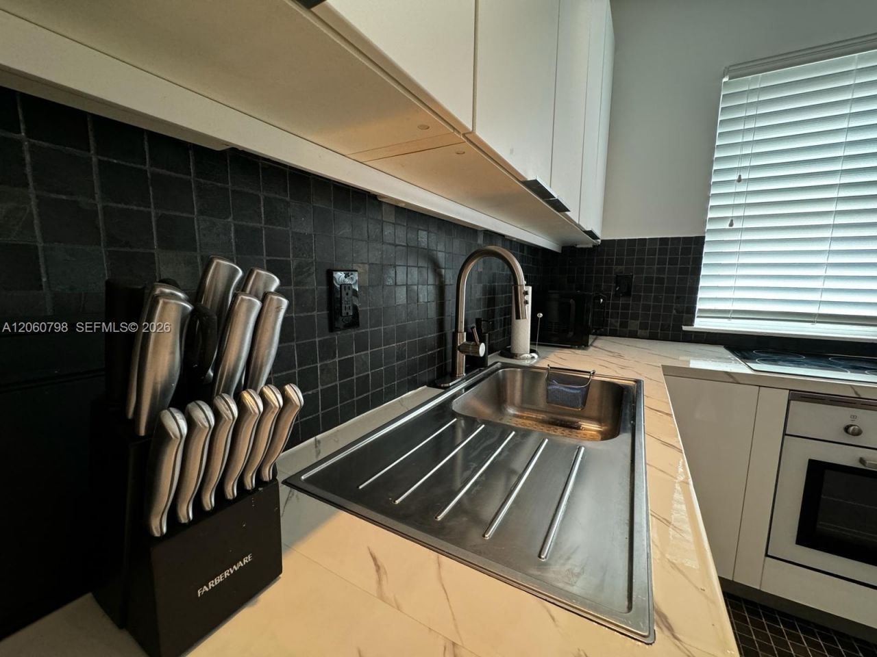 736 13th St, Unit 104, Miami Beach, FL 33139 Photo