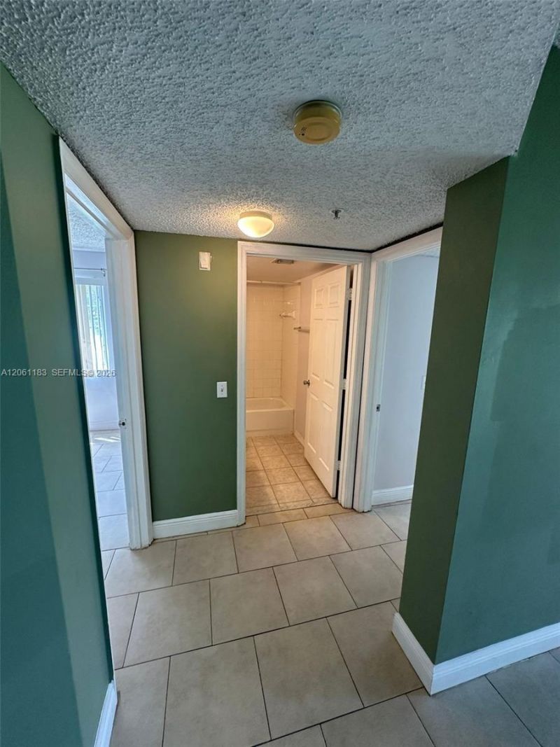 5005 Wiles Rd , Unit 102, Coconut Creek, FL 33073 Photo