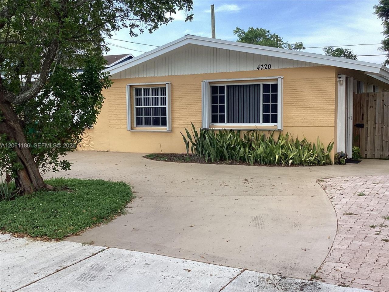 4320 SW 56th Ave , Davie, FL 33314 Photo