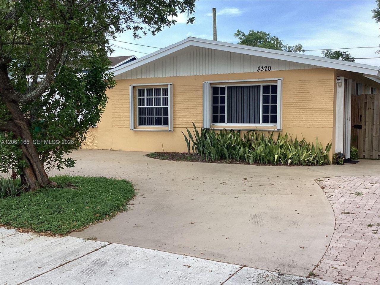 4320 SW 56th Ave , Davie, FL 33314 Photo