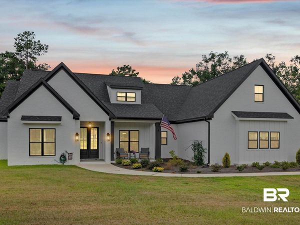 11 Creax Road, Axis, AL 36505