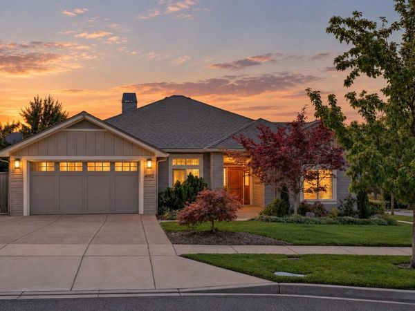 4002 Crystal Springs Drive, Medford, OR 97504