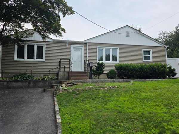 28 Roundhill Drive, Yonkers, NY 10710