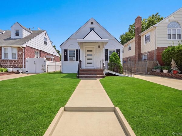 13031 218th Street , Springfield Gardens, NY 11413
