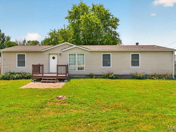 305 N 4th Street, New Florence, MO 63363