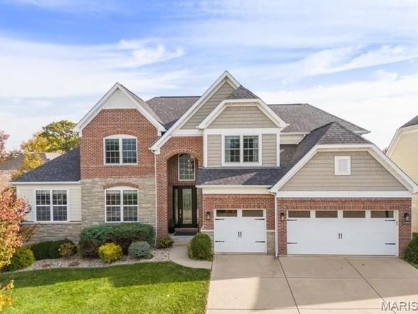 302 Oak Stand Court , Chesterfield, MO 63005