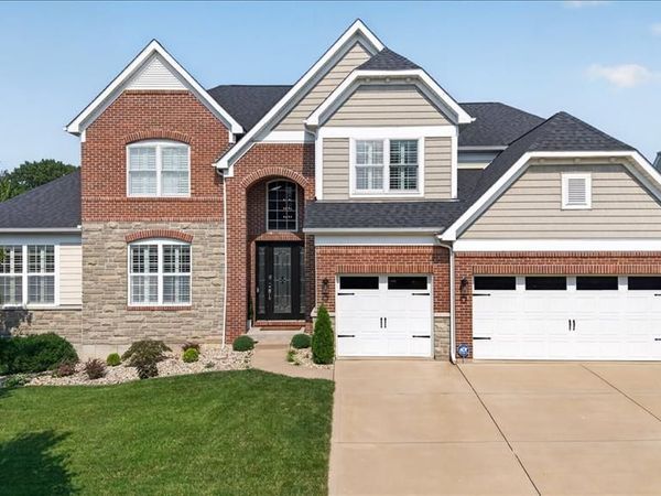 302 Oak Stand Court, Chesterfield, MO 63005