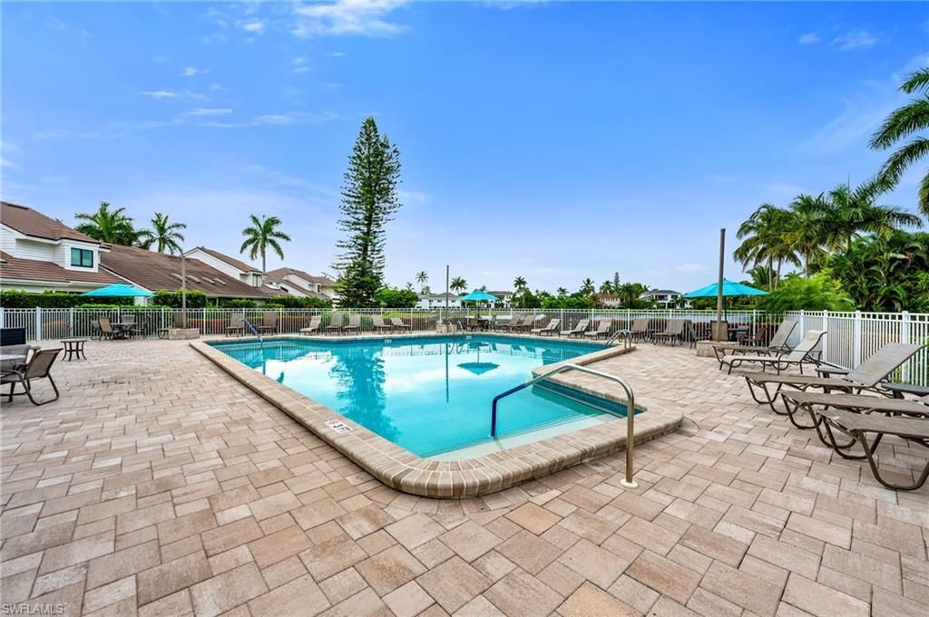 569 Park Shore Dr , Unit G5, Naples, FL 34103 Photo