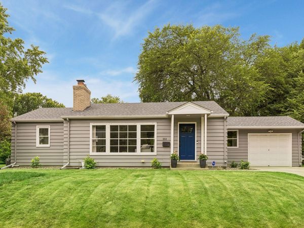2513 Zenith Avenue N, Golden Valley, MN 55422