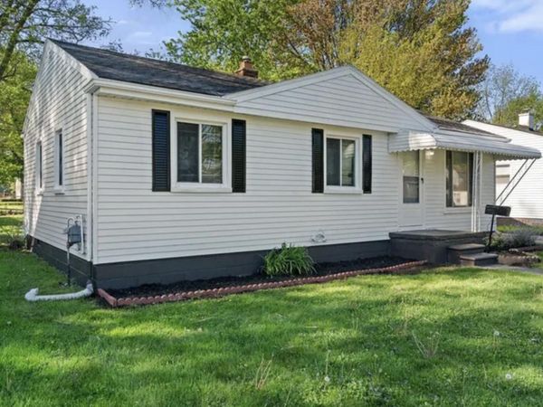 11354 Jackson Avenue, Warren, MI 48089