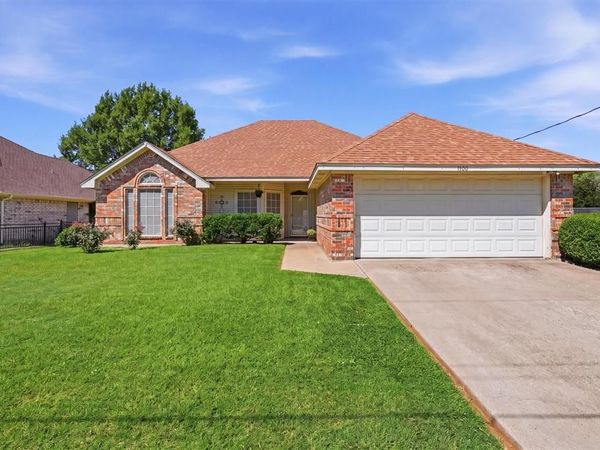 1400 Spanish Trail Drive, Granbury, TX 76048