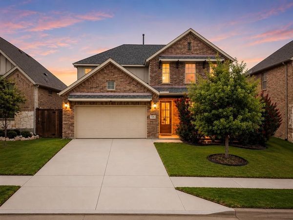 125 Kirwin Drive , Fort Worth, TX 76131