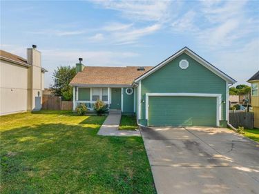 208 NW 112TH Terrace, Kansas City, MO 64155