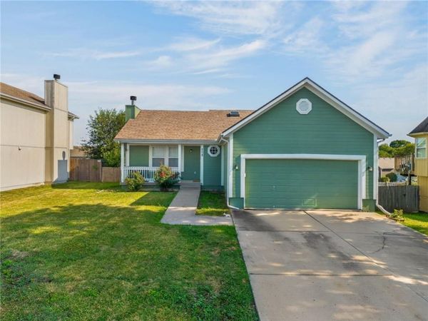 208 NW 112TH Terrace, Kansas City, MO 64155