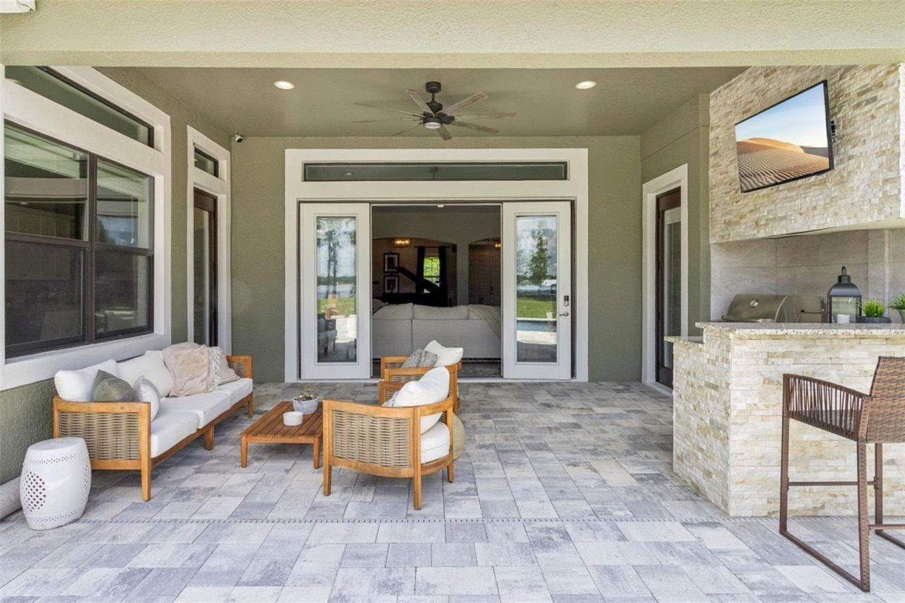 2590 Lake Manor Drive, Land O Lakes, FL 34639 Photo
