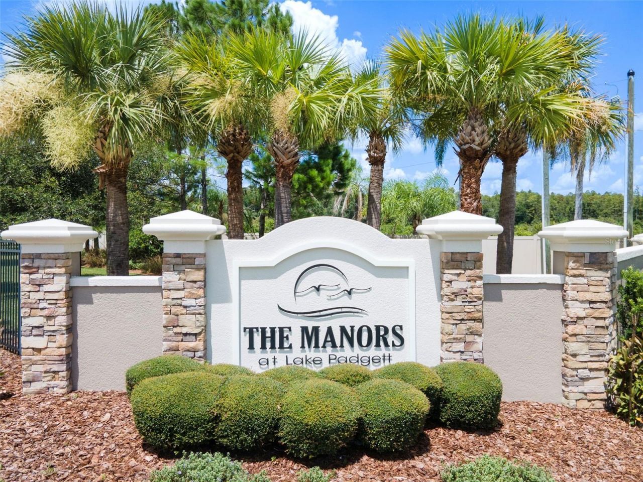 2590 Lake Manor Drive, Land O Lakes, FL 34639 Photo
