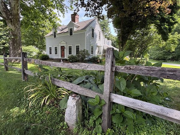 11 Green River Road, Greenfield, MA 01301