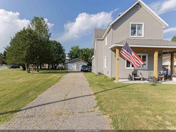 650 SCHABOW STREET, Gresham, WI 54128