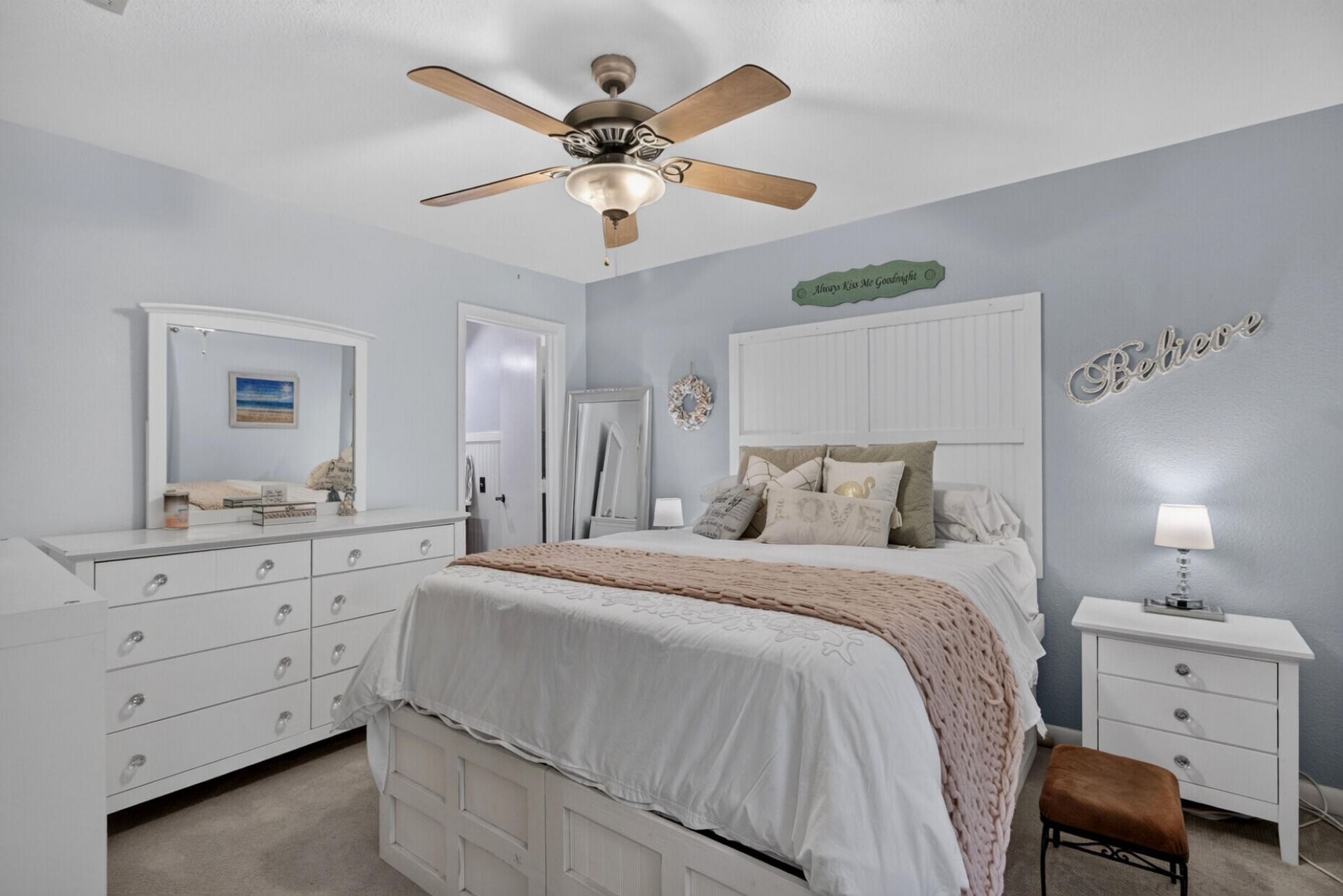 271 Alexandra Photo 21