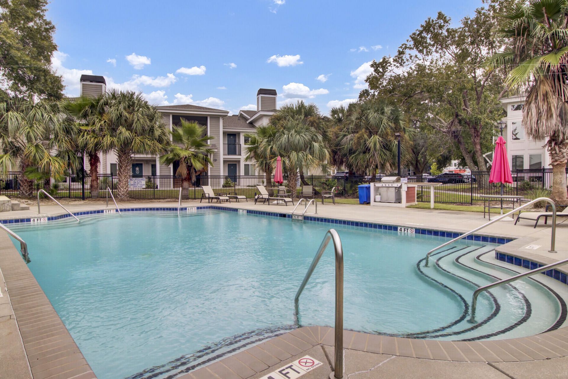 271 Alexandra Photo 26