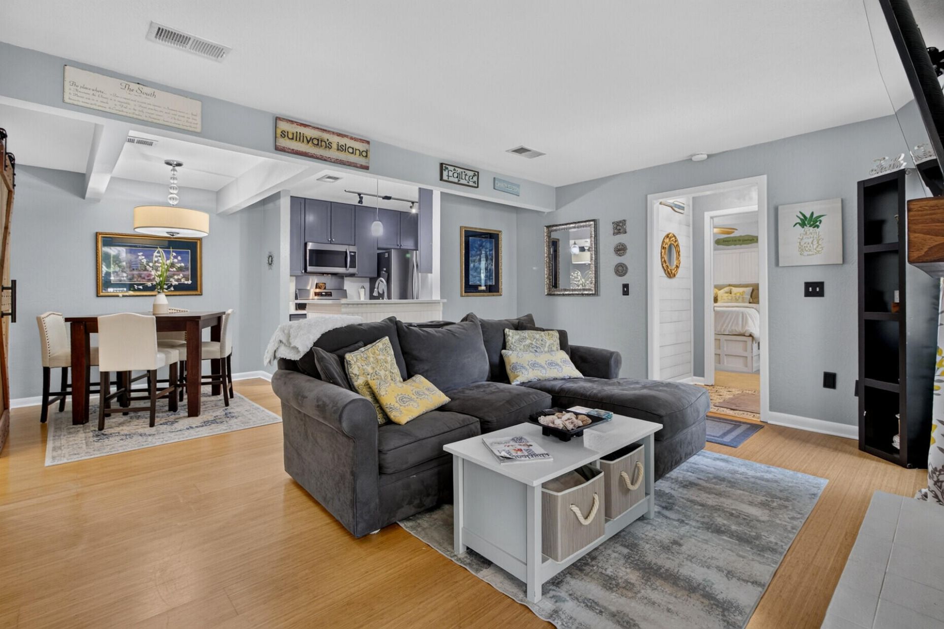 271 Alexandra Photo 9