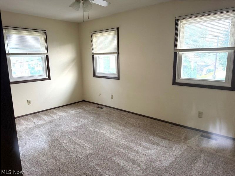 1512 Clairmont Avenue , Cambridge, OH 43725 Photo 13