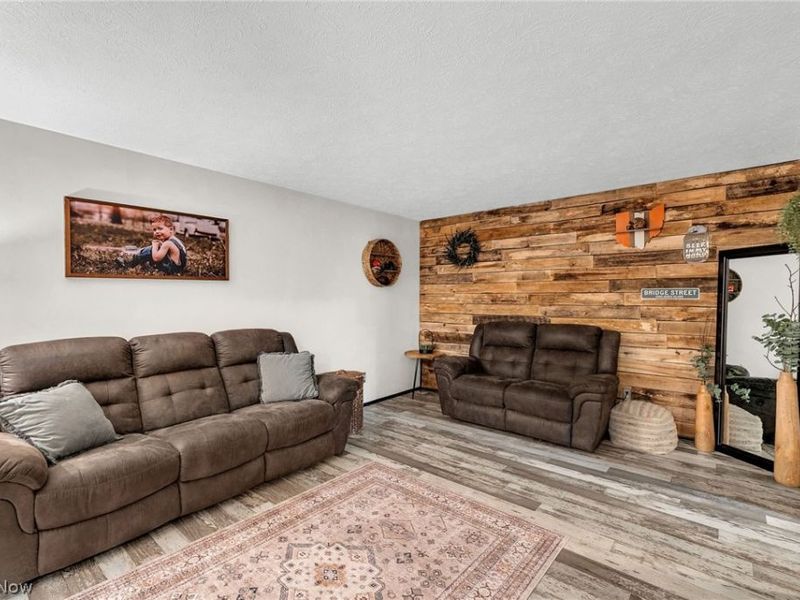 8148 Avalon Road NW, Malvern, OH 44644 Photo 17