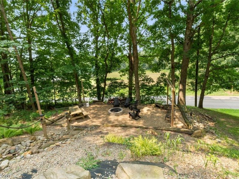 8148 Avalon Road NW, Malvern, OH 44644 Photo 31