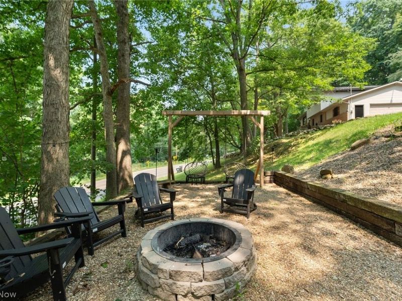 8148 Avalon Road NW, Malvern, OH 44644 Photo 32