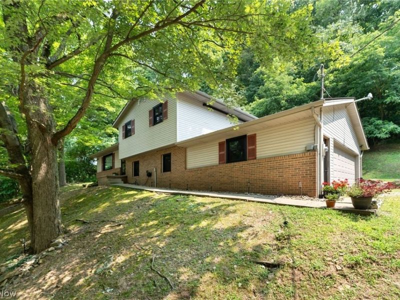 8148 Avalon Road NW, Malvern, OH 44644 Photo 35