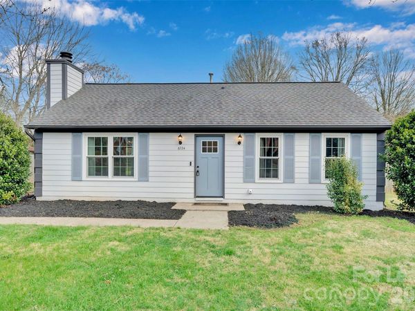 6724 Woodwedge Drive , Charlotte, NC 28227