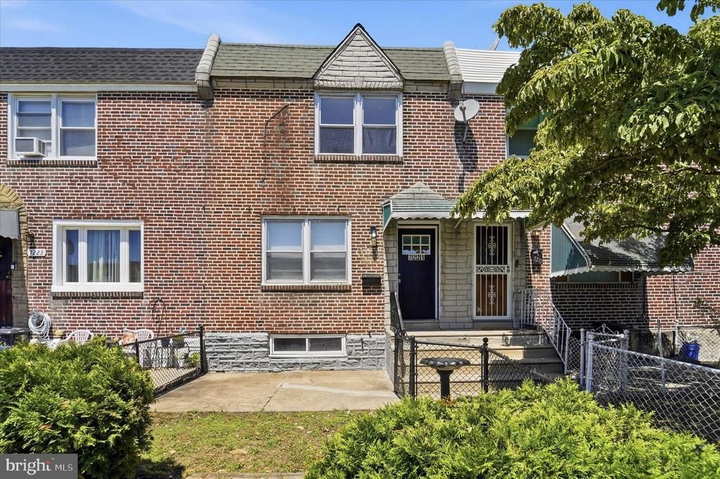 7221 Guyer Avenue, Philadelphia, PA 19153 Main Photo
