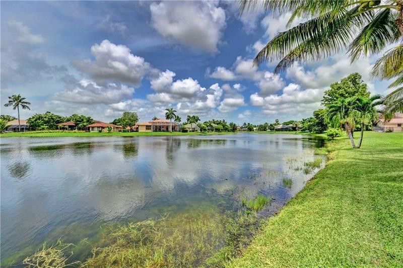 5088 NW 100th Terrace, Coral Springs, FL 33076 Photo