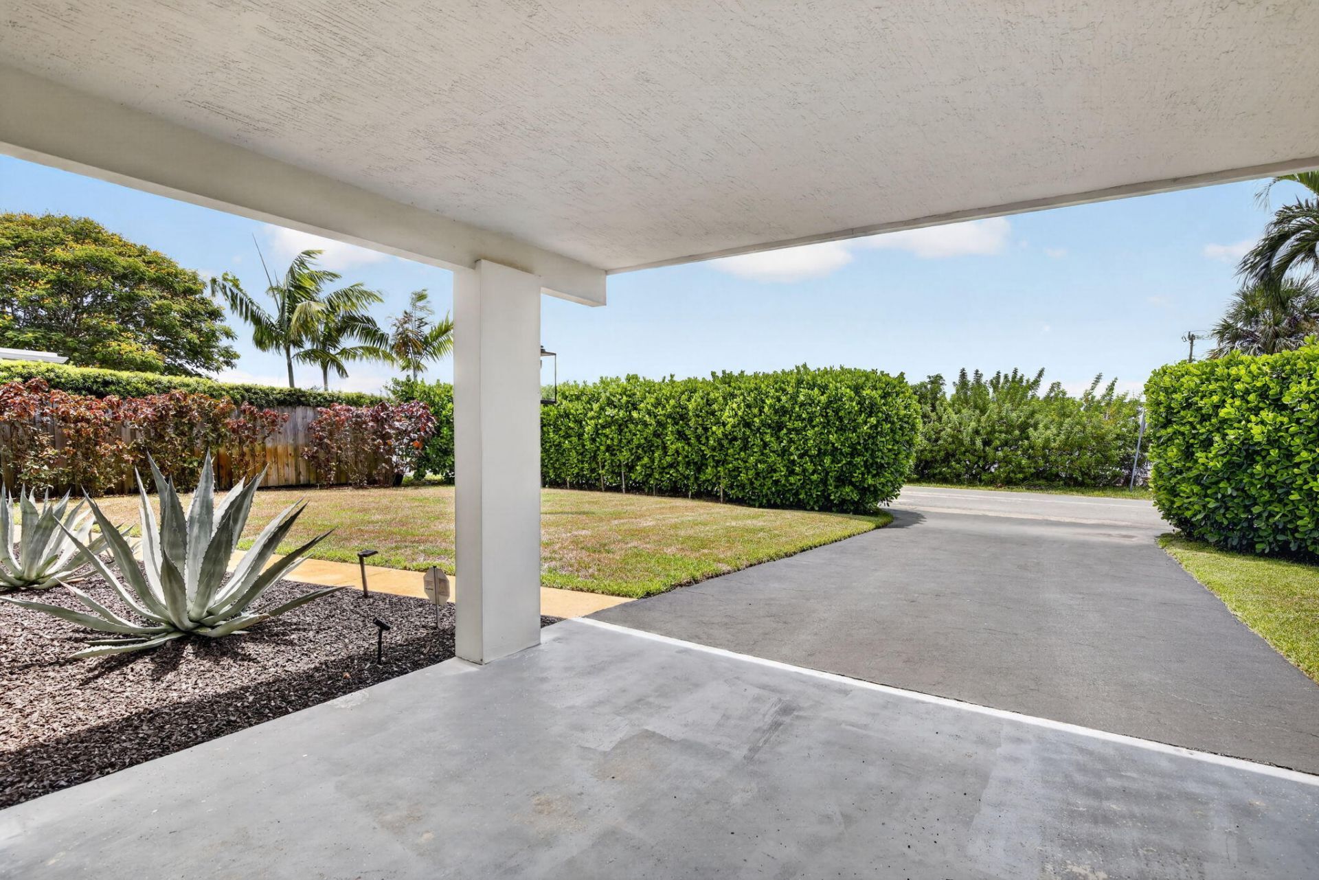 1608 NE 14th Terrace, Fort Lauderdale, FL 33305 Photo