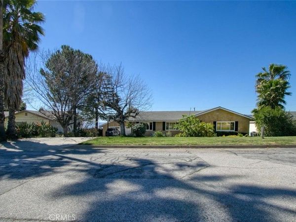 11758 Grant Drive, Yucaipa, CA 92399