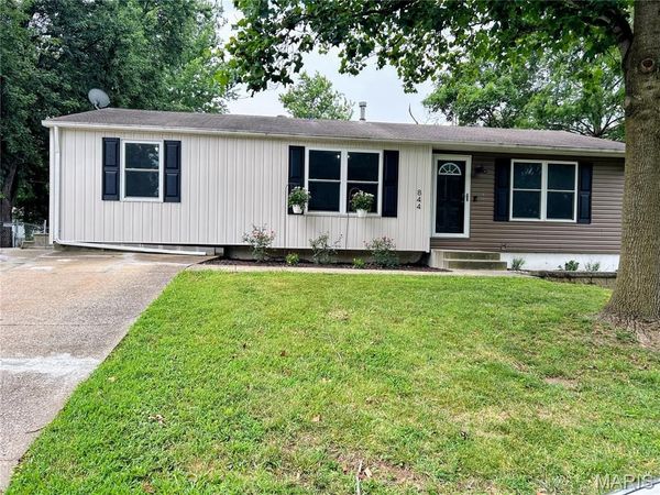 844 Cha Bern Dr , Pevely, MO 63070