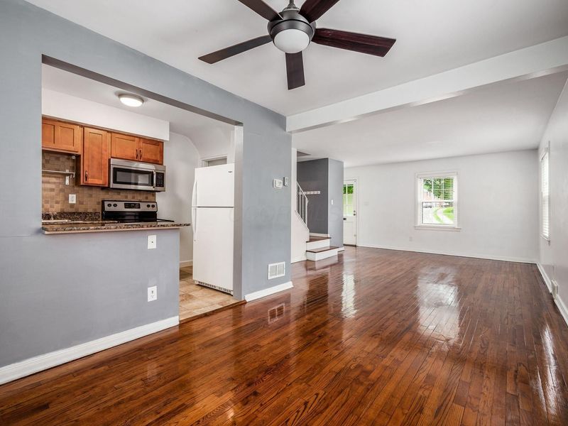111 E Selby Boulevard , Worthington, OH 43085 Photo 10