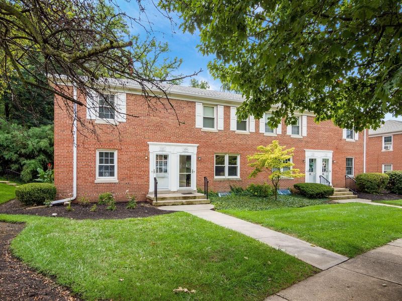 111 E Selby Boulevard , Worthington, OH 43085 Photo 2