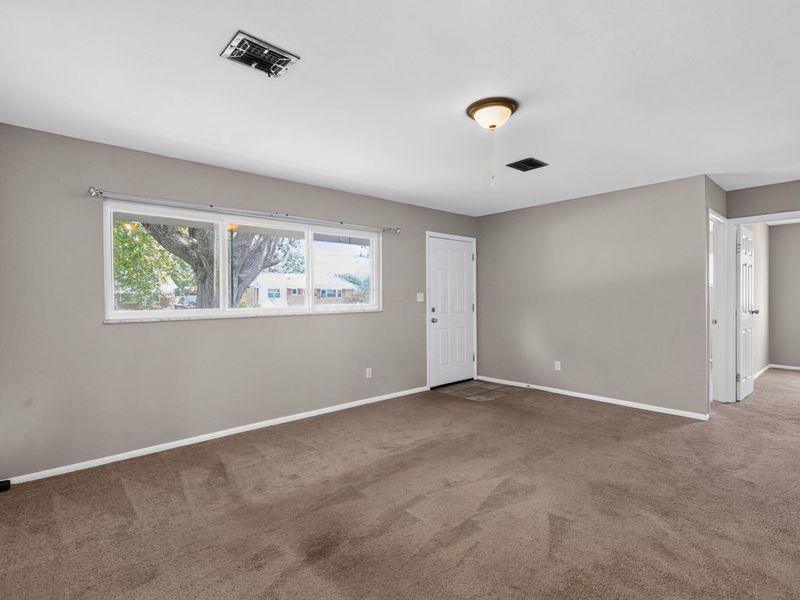 1251 Striebel Road , Columbus, OH 43227 Photo 9