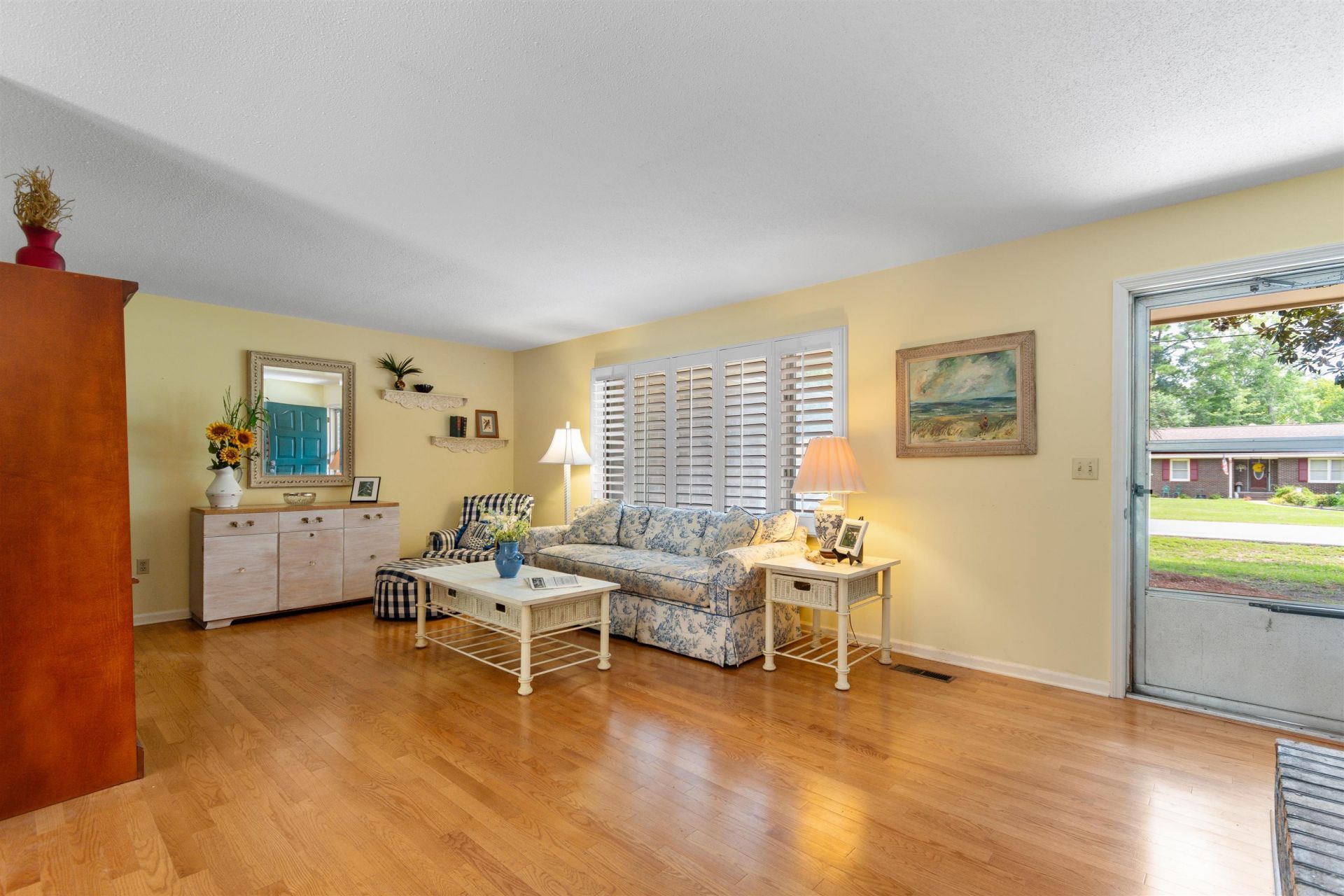 655 5th Ave. N  Photo 12