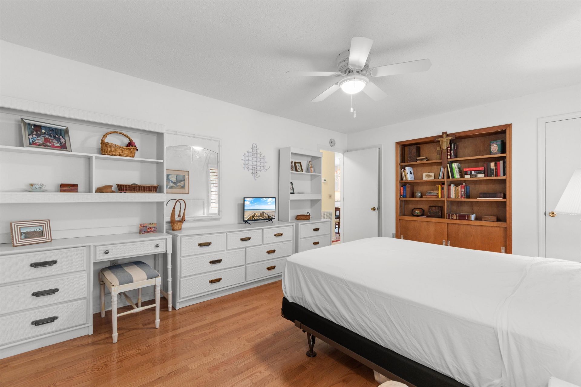 655 5th Ave. N  Photo 19