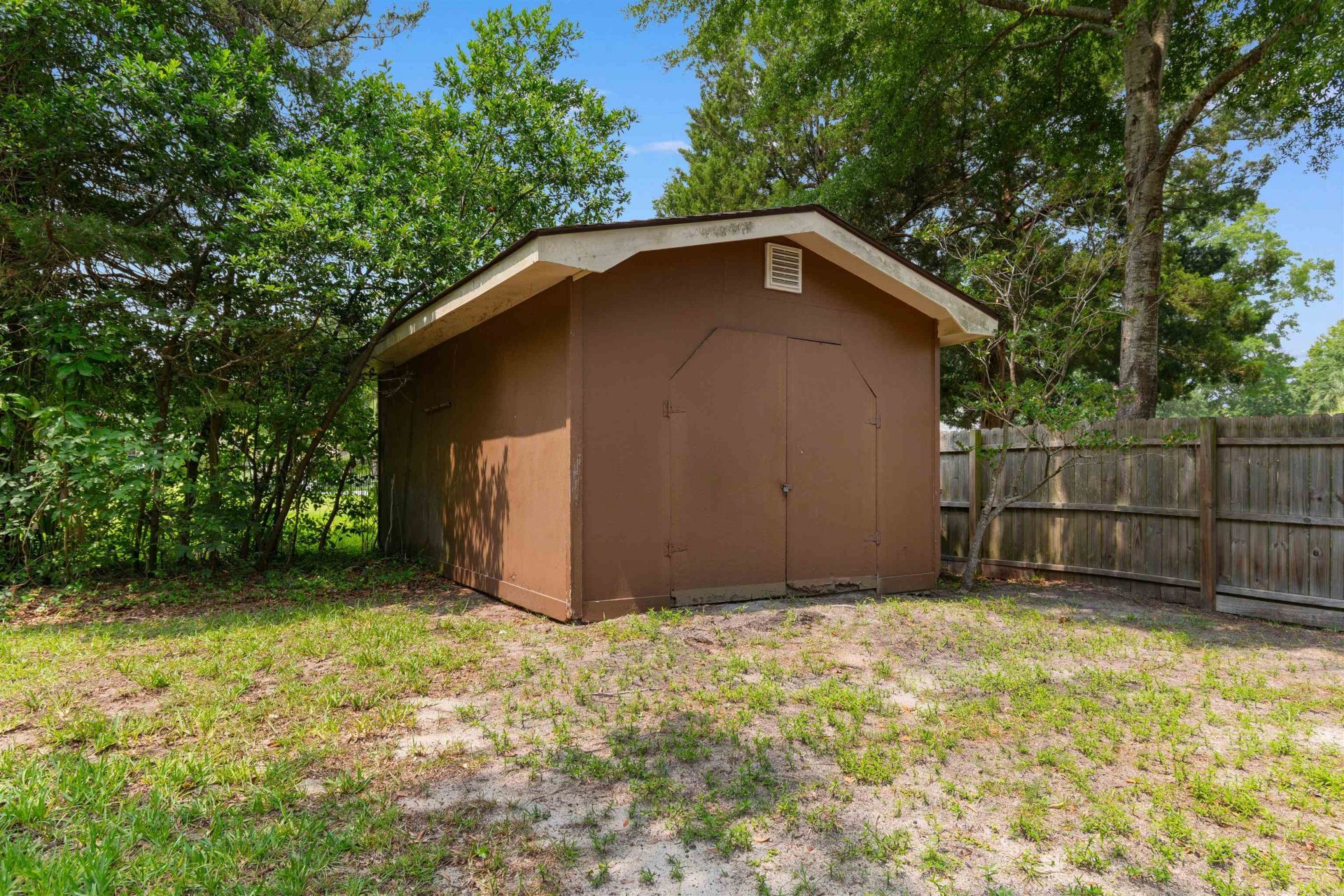 655 5th Ave. N  Photo 32