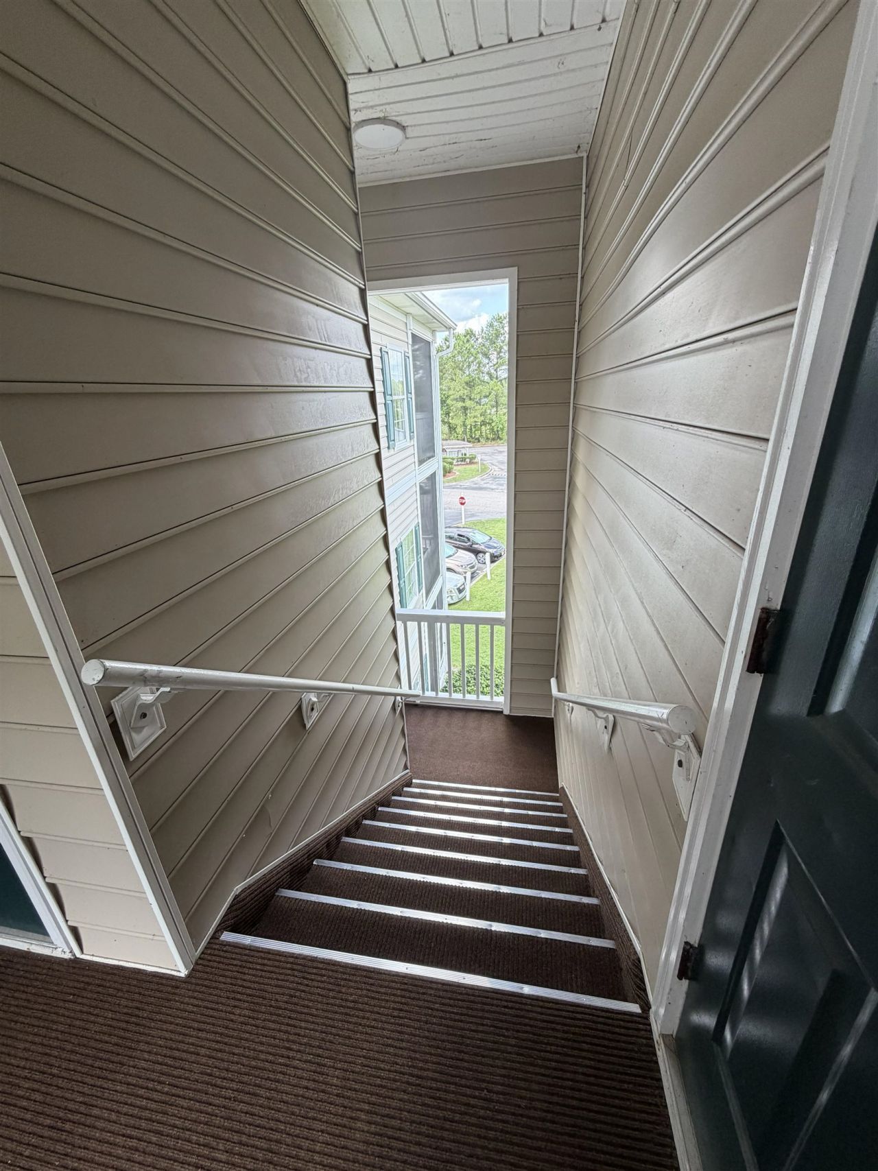 248 Sun Colony Blvd.  Photo 4
