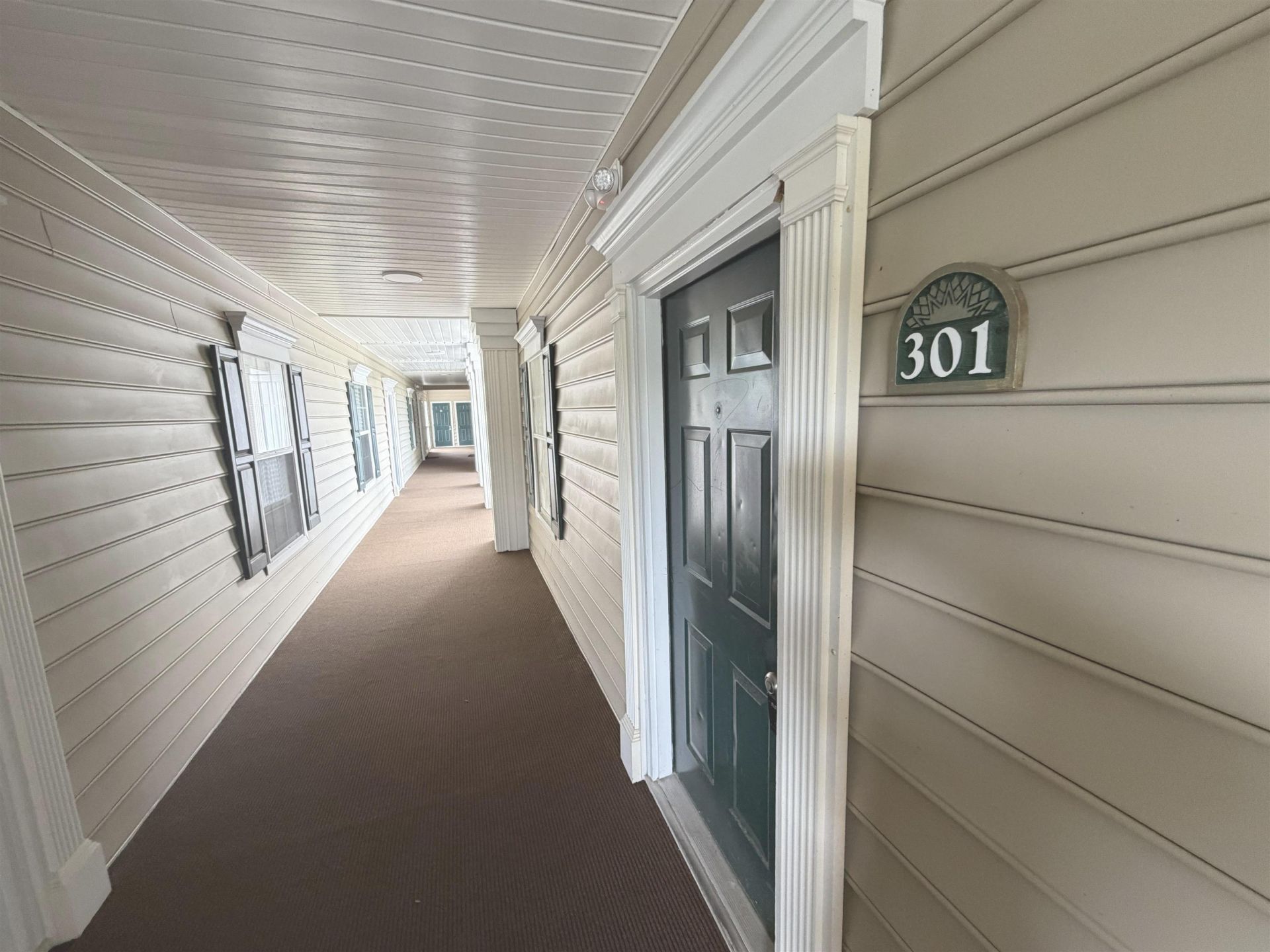 248 Sun Colony Blvd.  Photo 6